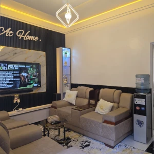 ELEGANT PLACE