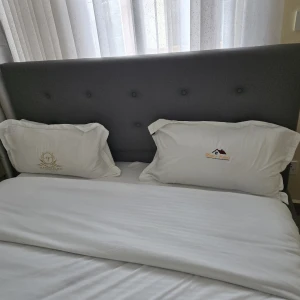 ELEGANT PLACE
