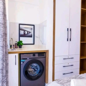 Modern Fully Furnished Studio Airbnb in Kilimani – Wood Avenue (Near Yaya Center)