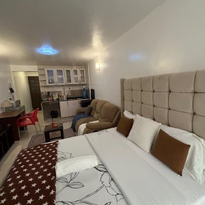 Tabitha mutugis  bnb